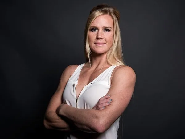 Holly Holm kembali ke oktagon hadapi Julianna Pena di UFC Fight Night. (Gambad: Zuffa)