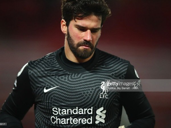 Ayah dari Alisson Becker Meninggal Setelah Hilang Saat Berenang