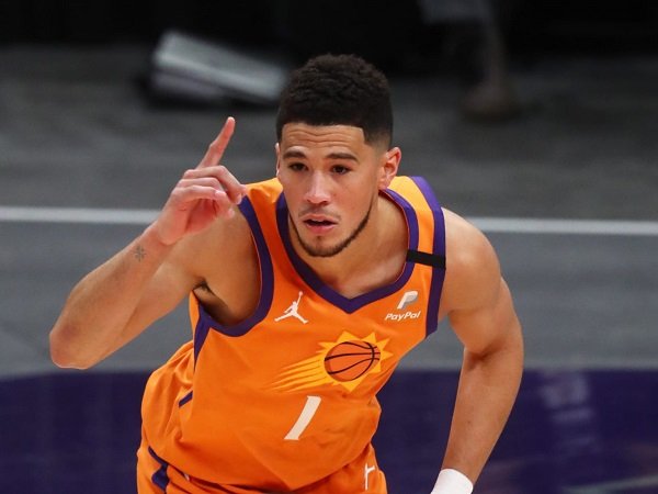 Devin Booker Resmi Gantikan Anthony Davis di All-Star Game
