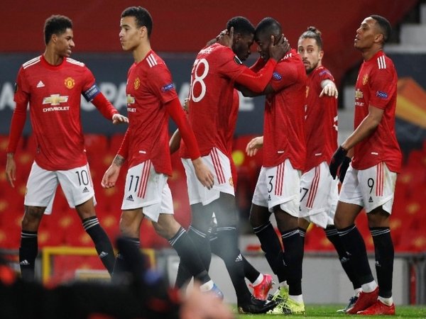 Phil Neville: MU Era Solskjaer Jauh Lebih Baik Ketimbang Mourinho!