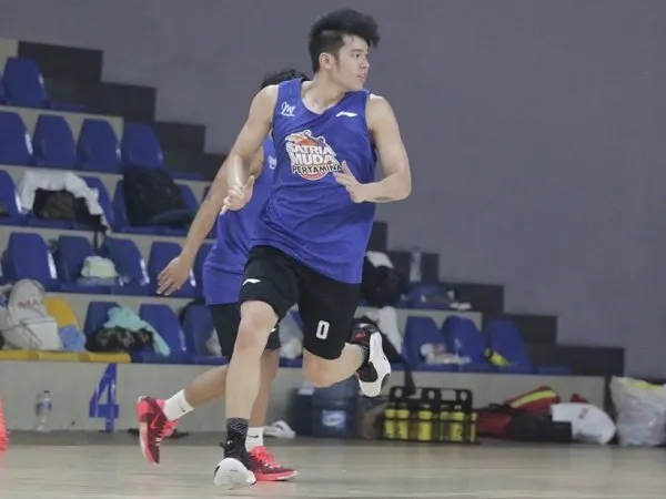 Satria Muda Pertamina fasilitasi pemainnya dengan PS5 jelang IBL 2021.