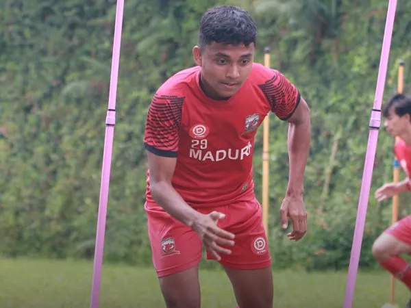 Fadillah Nur Rahman saat berlatih bersama Madura United