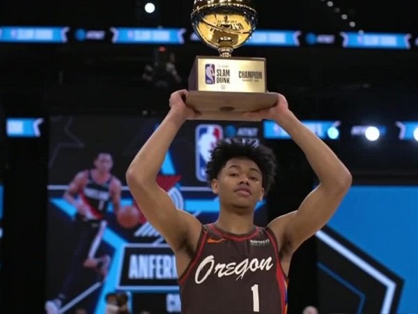 Anfernee SImons Sukses Bikin Kejutan di Kontes Slam Dunk