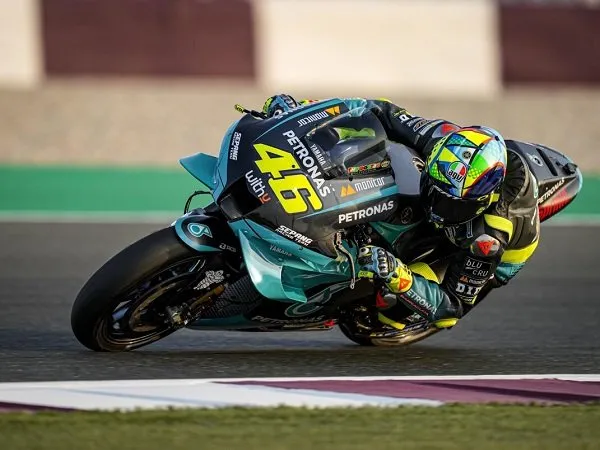 Jorge Lorenzo ingatkan semua pebalap agar tidak terlalu remehkan Valentino Rossi.