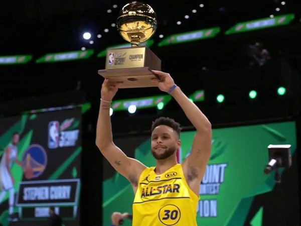 Stephen Curry Jadi Terbaik di Kontes 3 Poin di NBA All-Star