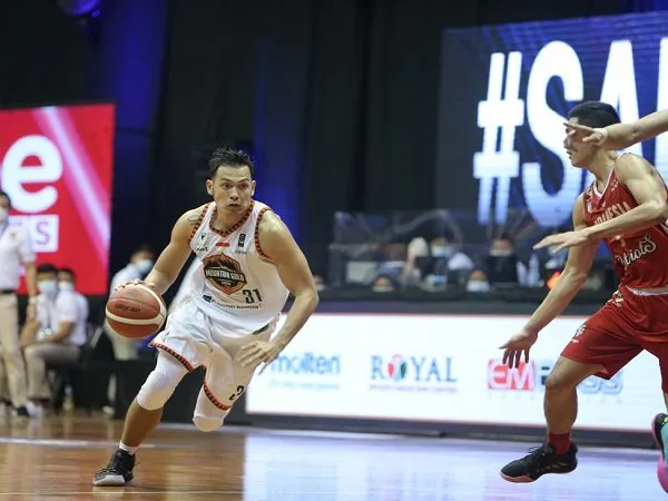 Ebrahim Enguio Lopez akui belum fit saat bela NSH Mountain Gold di laga pembuka IBL 2021.