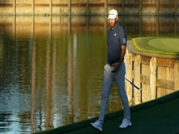 Dustin Johnson Pertimbangkan untuk Absen di Olimpiade Tokyo