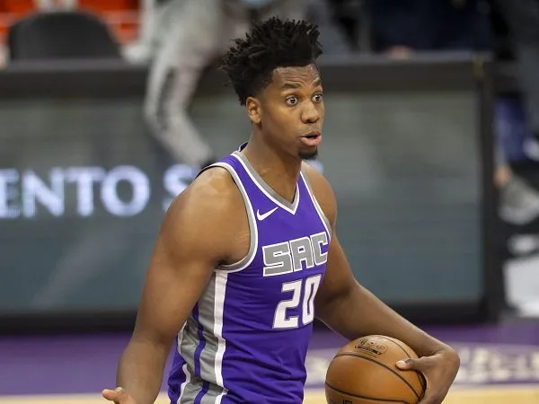 Lakers akan jadikan Hassan Whiteside sebagai alternatif dari Andre Drummond.