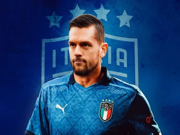 Bek Atalanta kelahiran Brasil yaitu Rafael Toloi, sangat bahagia usai mendapatkan panggilan untuk memperkuat Timnas Italia / via Goal