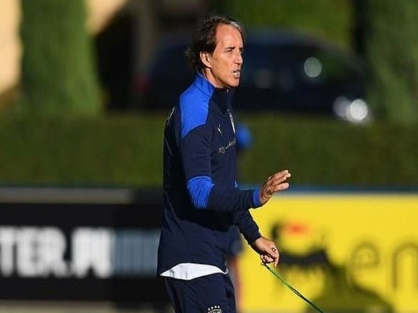 Roberto Mancini Siap Perpanjang Masa Kerjanya Latih Timnas Italia