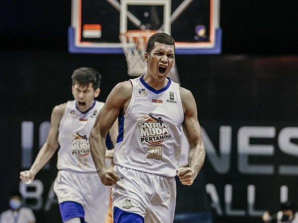 Satria Muda Pertamina Menangi Duel Klasik Kontra Pelita Jaya Bakrie