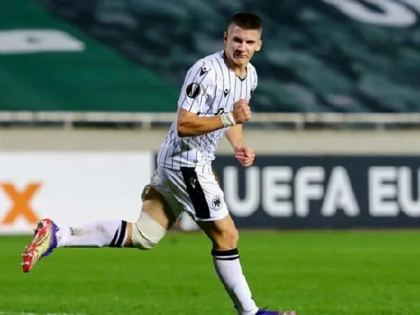 Borussia Dortmund ingin rekrut Christos Tzolis dari Borussia Dortmund