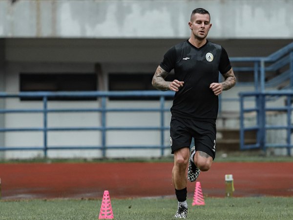 Aaron Evans Sambut Baik Perubahan di Tim PSS Sleman