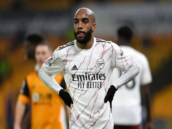 Atletico Madrid dapat pesaing baru dalam perburuan Lacazette