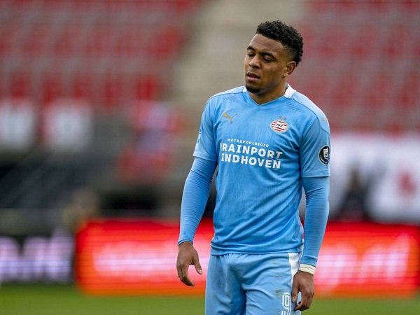 Milan Gali Informasi Soal Striker PSV Donyell Malen