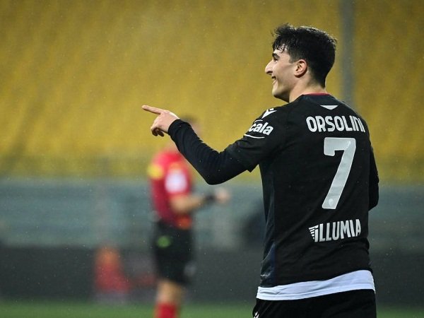 Sempurnakan Lini Serang, Milan Bidik Winger Bologna Riccardo Orsolini