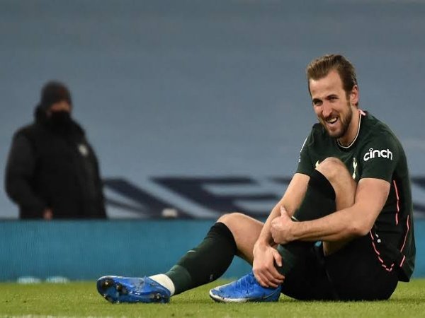 Arsene Wenger Beri Nasihat Transfer Pada Harry Kane