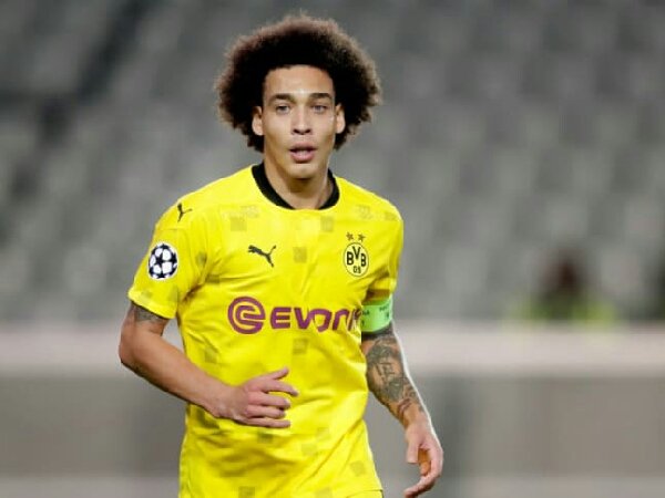 Borussia Dortmund Akan Jual Axel Witsel Di Musim Panas?