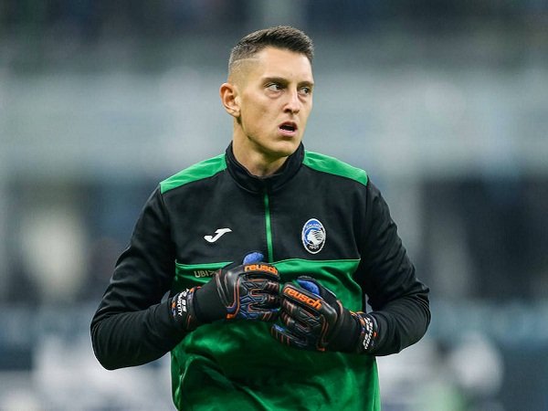 Tak Ingin Pikirkan Kepergian Donnarumma, Milan Siapkan Dua Target Pengganti