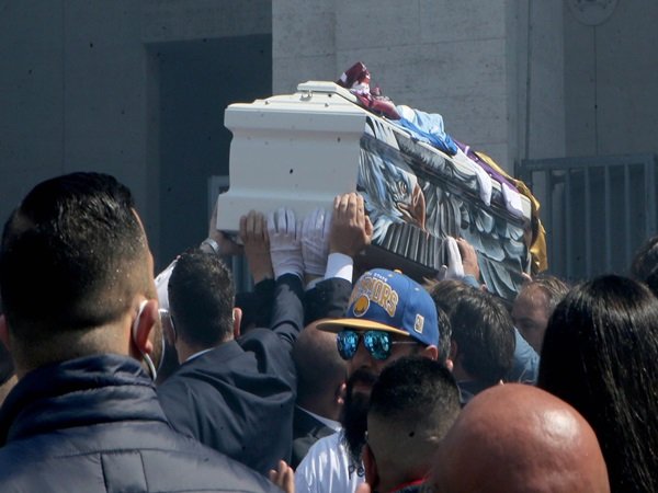 Tokoh Sepak Bola Hadiri Prosesi Pemakaman Daniel Guerini