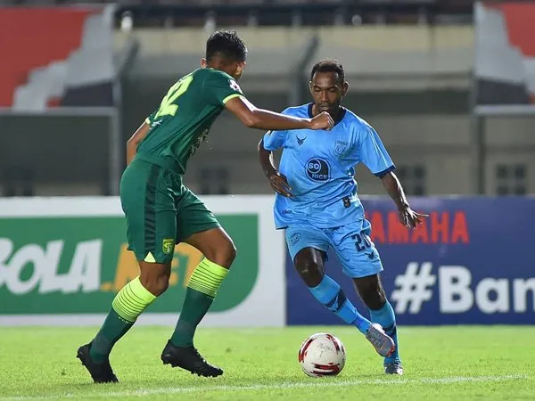 Laga Persebaya Surabaya vs Persela Lamongan