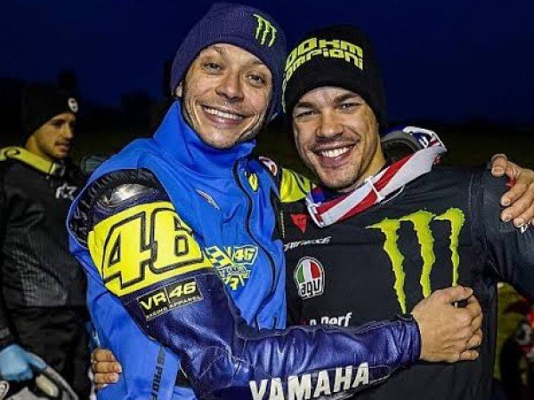 Valentino Rossi Sebut Morbidelli Bantu Move On Usai Kehilangan Simoncelli