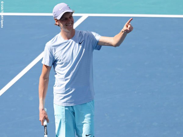 Sang Pelatih Ungkap Pengaruh Pertemuan Jannik Sinner Dengan Maria Sharapova