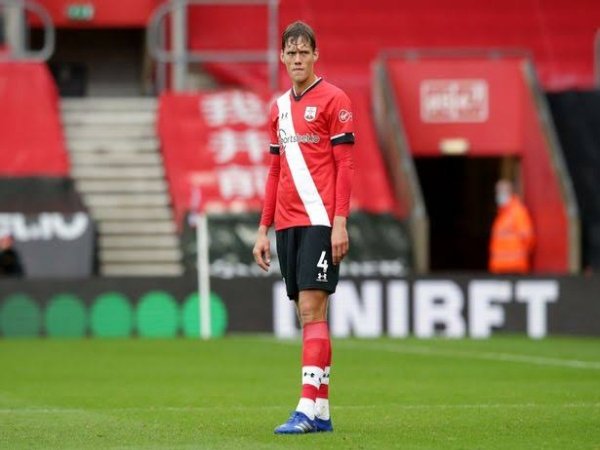 Tottenham Incar Vestergaard Sebagai Target Utama Musim Panas ini