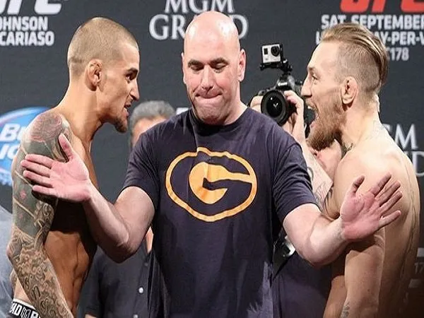 Dana White memastikan pertarungan jilid ketiga antara McGregor lawan Poirier.