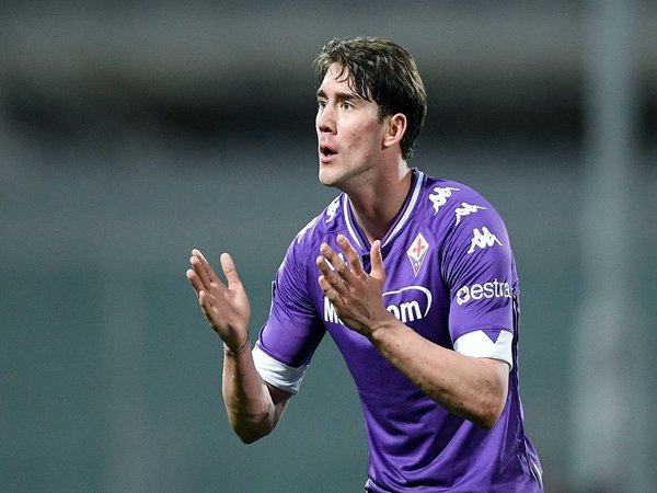 Diincar Milan dan AS Roma, Pelatih Fiorentina Pede Vlahovic Tak Kemana-mana