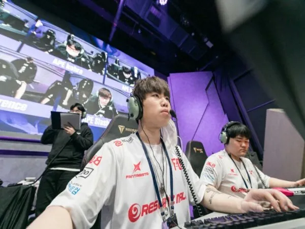 Tim UnderDog F4Q Hentikan Rekor 102 Kemenangan Beruntun Vision Strikers