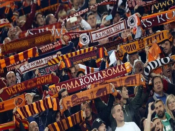 AS Roma resmi menentang hajatan European Super League yang digagas oleh 12 klub / via Getty Images