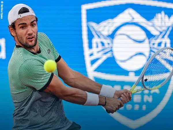 Matteo Berrettini melaju ke perempatfinal Serbia Open 2021