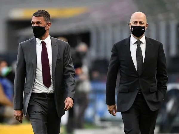 Petinggi Milan Gazidis dan Maldini