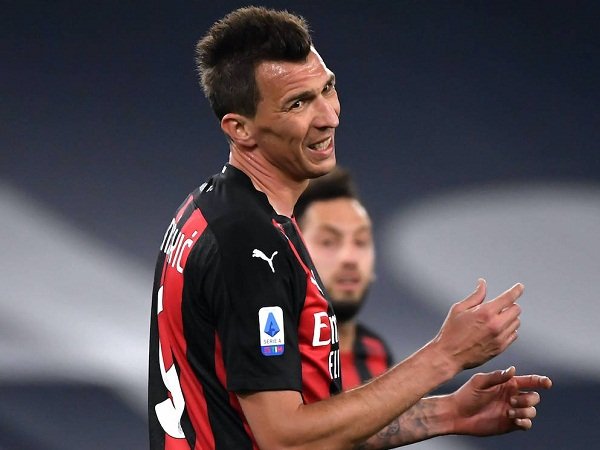 Mandzukic Gagal Jawab Kepercayaa Pioli Saat AC Milan Digulung Lazio 3-0