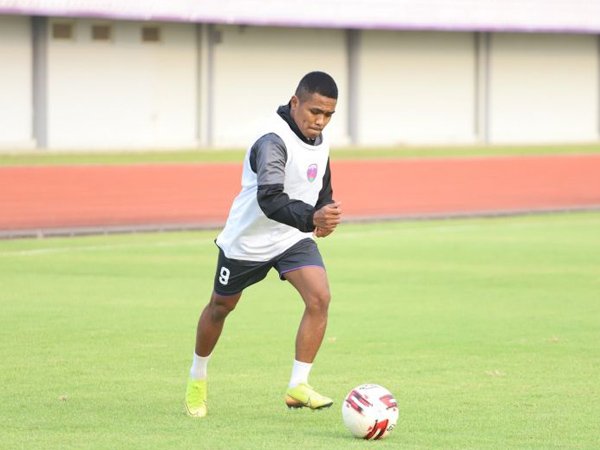 Eks Wonderkid Persib Bandung Resmi Berlabuh Di Persita Tangerang