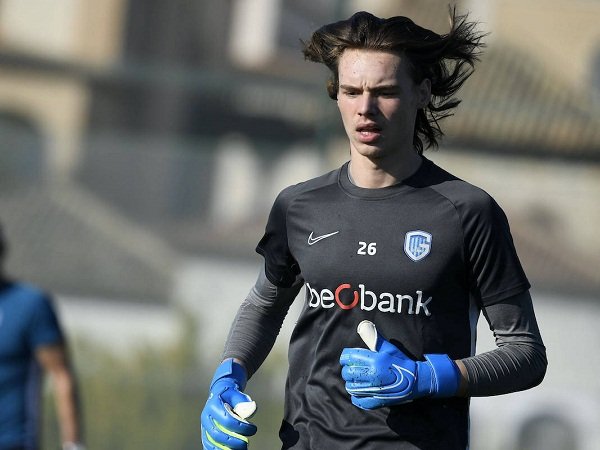 AC Milan Lirik Kiper Genk Maarten Vandevoordt Sebagai Alternatif Donnarumma