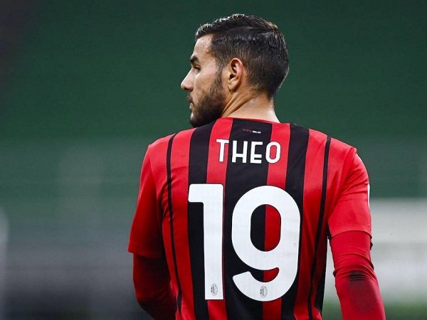 Theo Hernandez Resmi Tak Dipanggil Ke Skuat Timnas Prancis untuk Euro 2020