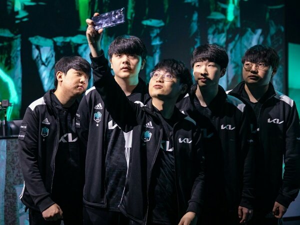 Menang Dramatis atas MAD Lions, DWG KIA Jumpa RNG di Final MSI 2021