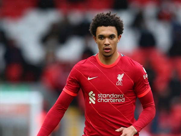 Alexander-Arnold Jelaskan Cara Ampuh Hadapi Kritik