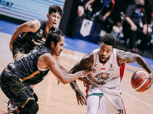 Pemain andalan Louvre Dewa United Surabaya, Jamarr Johnson (Images: IBL)