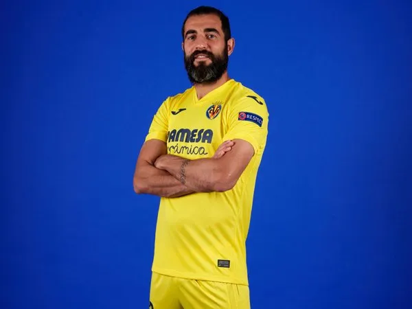 Kapten Villarreal, Raul Albiol.