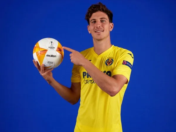 Bek Villarreal, Pau Torres.