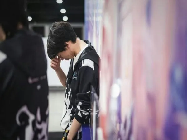 Jelang Kualifikasi TI10, Elephant dan Royal Never Give Up Bertukar Pemain