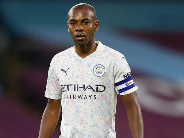 Kapten Manchester City, Fernandinho.