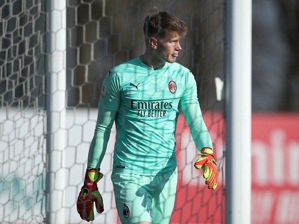 AC Milan Siap Promosikan Kiper Primavera Andreas Jungdal Ke Tim Utama