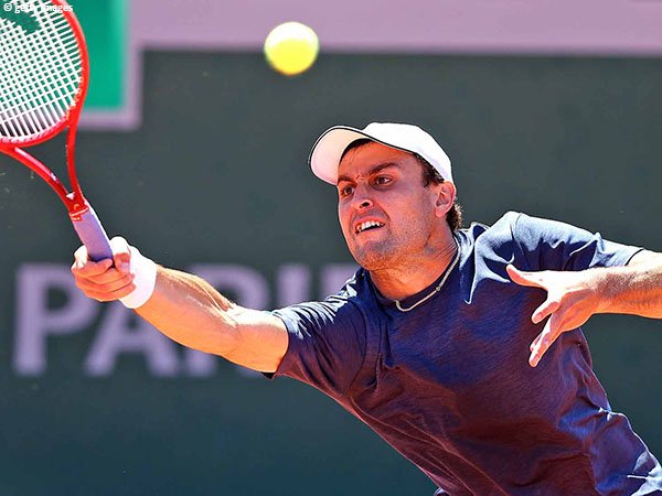 Hasil French Open: Aslan Karatsev Tak Habiskan Banyak Waktu Di Laga Pertama