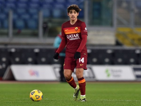 Atletico Madrid dan Barcelona Bersaing Gaet Gelandang AS Roma