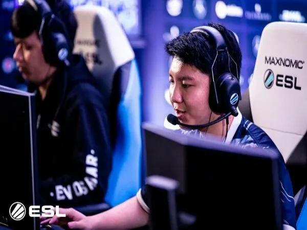 Jadi Pemain Indonesia Pertama di The International Buat Whitemon Senang