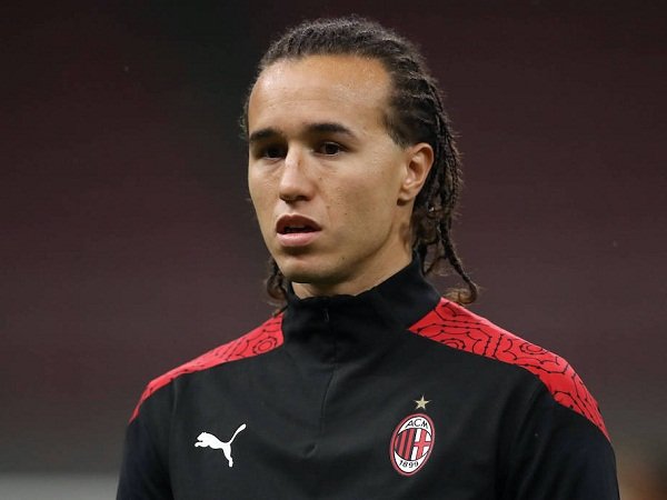 Besiktas dan Dynamo Moscow Bersaing Rebus Diego Laxalt